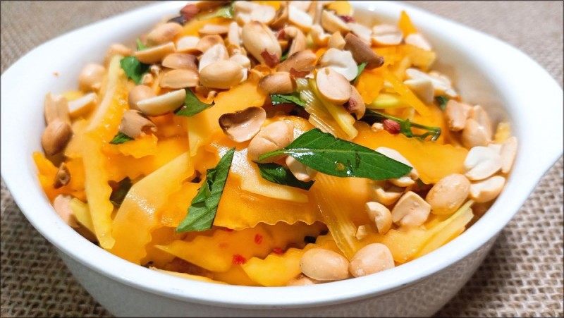 Thành phẩm gỏi đu đủ chay giòn ngon