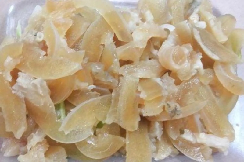 Gân bò được sơ chế và luộc
