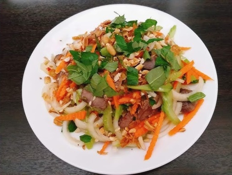 Đĩa gỏi lưỡi heo chất lượng