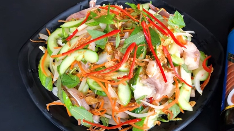 Món gỏi tai heo hấp dẫn