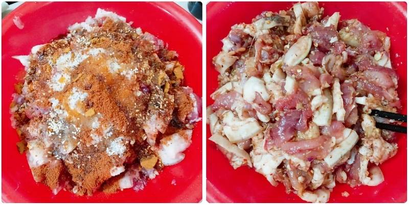 Tiến hành ướp thịt heo rừng với gia vị