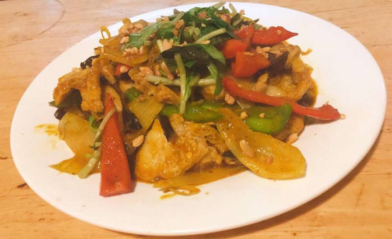 Thành phẩm heo rừng xào lăn ớt chuông