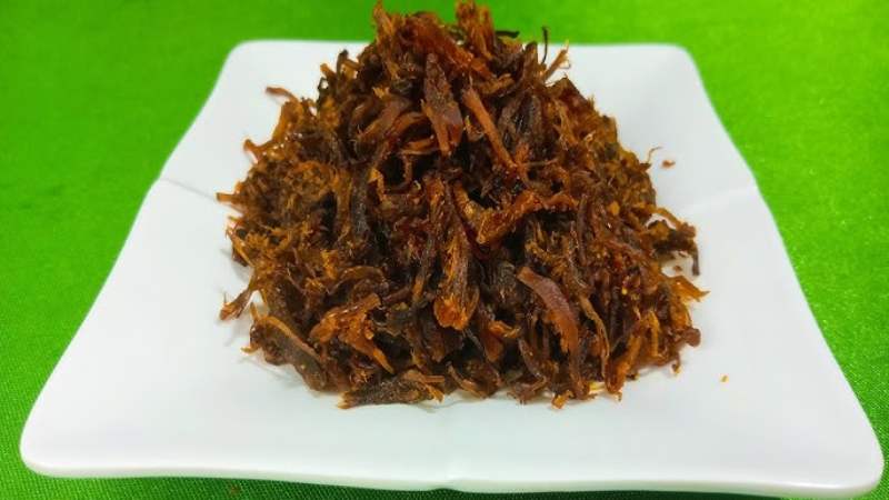 Khô bò chay làm từ chân nấm hương thơm ngon