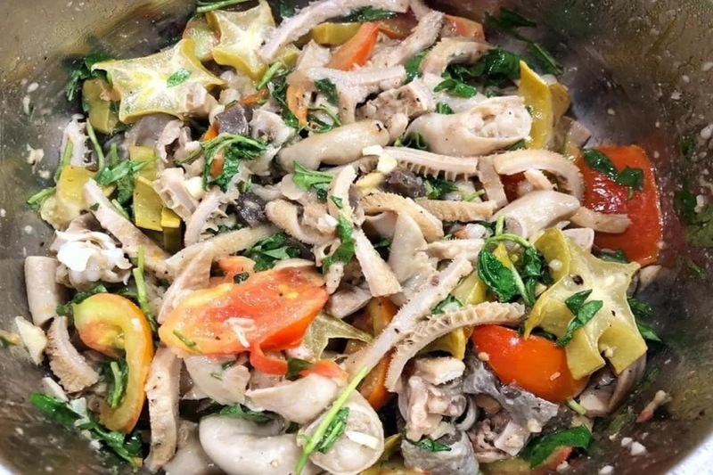 Xào lòng bò khế chua bằng chảo