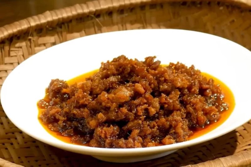 Thành phẩm món mắm ruốc xào thịt băm đậm đà