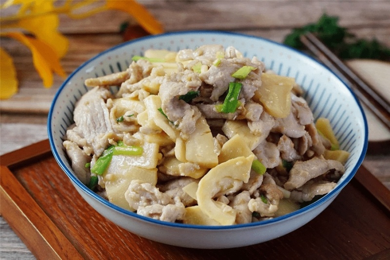 Món thịt heo xào măng chua thơm ngon