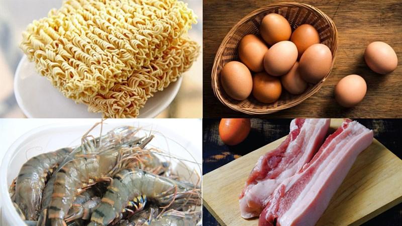 Chuẩn bị nguyên liệu mì xào Hong Kong