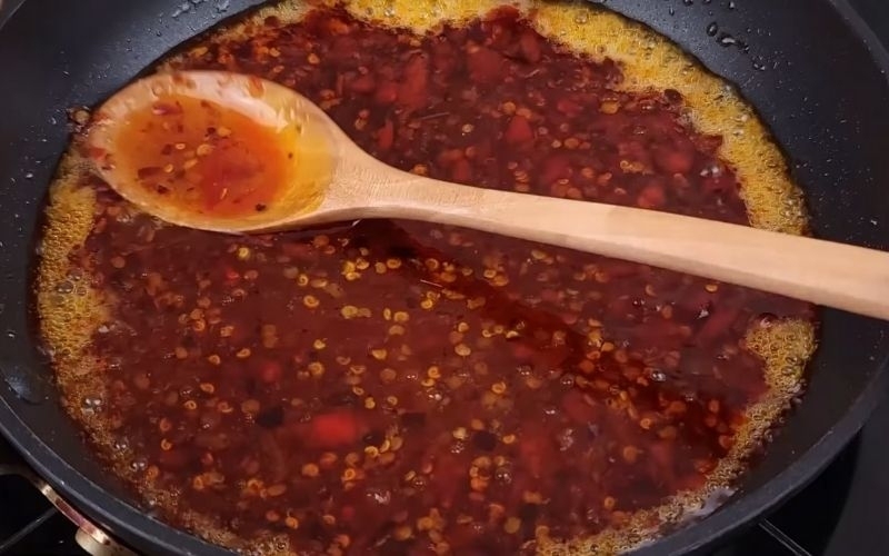 Pha nước sốt