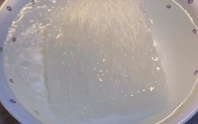 Ngâm miến khô với nước