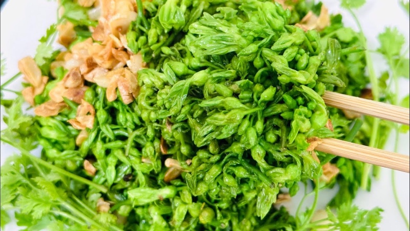 Hến xào hoa thiên lý thơm ngọt, thấm vị