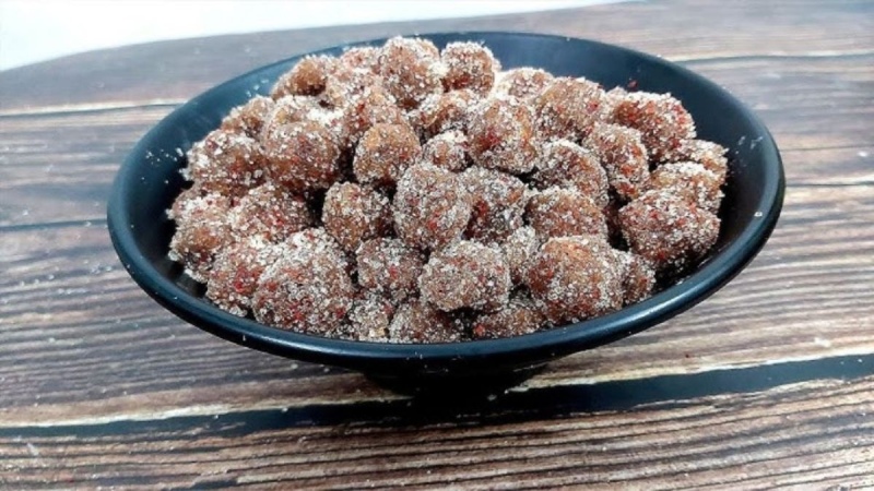 Mứt me viên áo đường