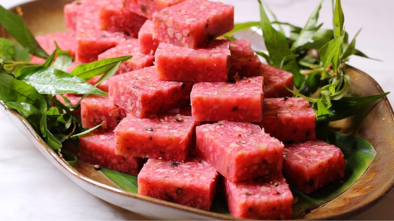Khám phá cách làm nem chua chay ngon dễ làm