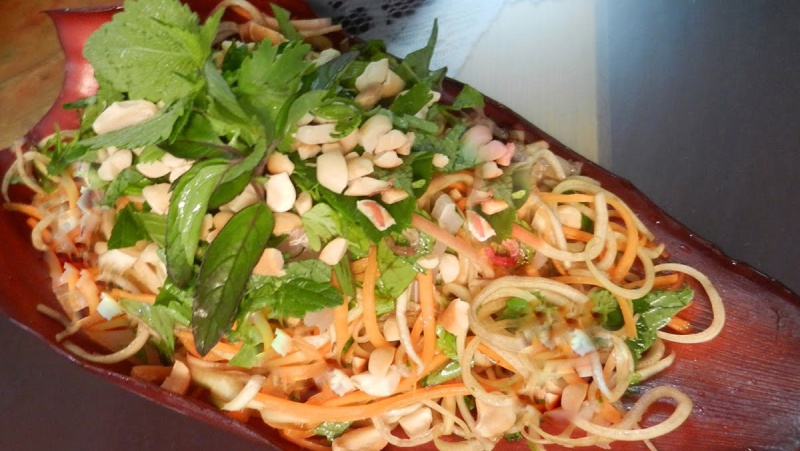 Món nộm hoa chuối ngon hấp dẫn
