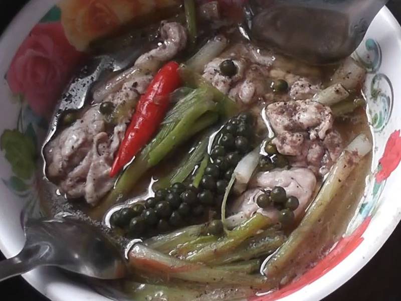 Thành phẩm món óc heo chưng tiêu xanh