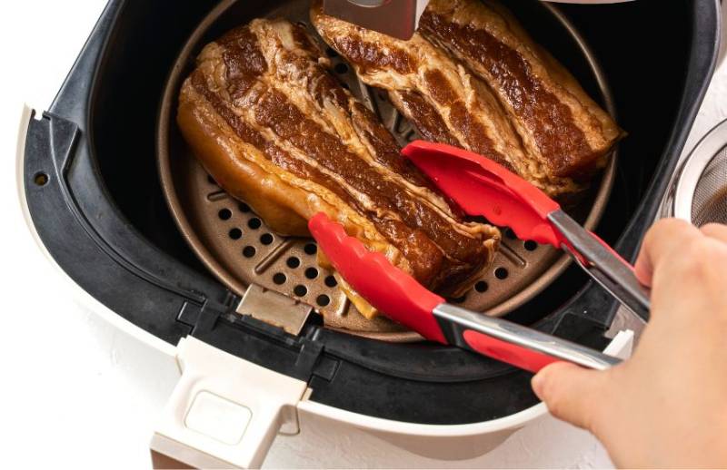 Sơ chế, ướp và nướng thịt heo