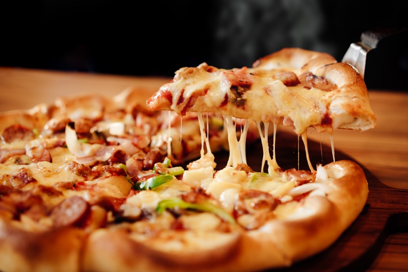 Miếng bánh pizza thơm ngon