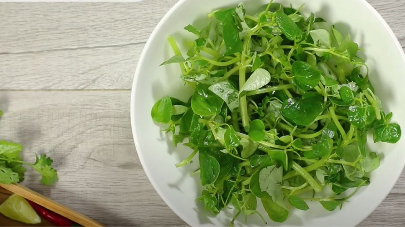 chọn rau càng cua tươi xanh, mọng nước