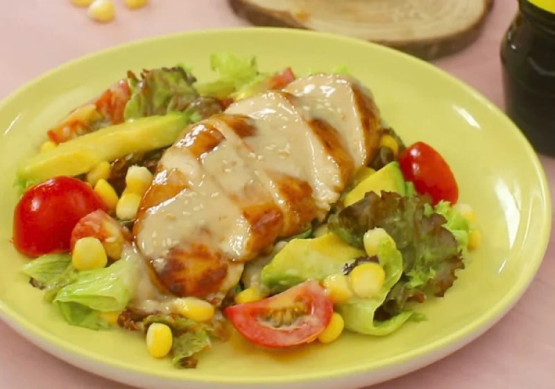 Khám phá cách làm salad ức gà sốt me rang chua ngọt