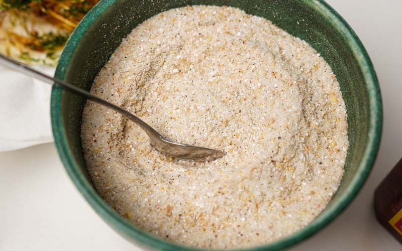 Hỗn hợp muối rang gồm: muối, tiêu, đường, bột ngọt, gạo nếp rang xay