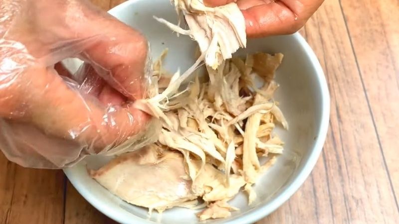 Xé sợi thịt gà