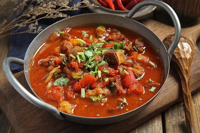 thịt bò hầm cà chua thấm vị, mềm ngon