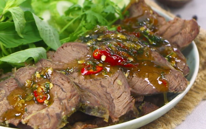 Thành phẩm món bò hấp sả lá dứa thơm ngon
