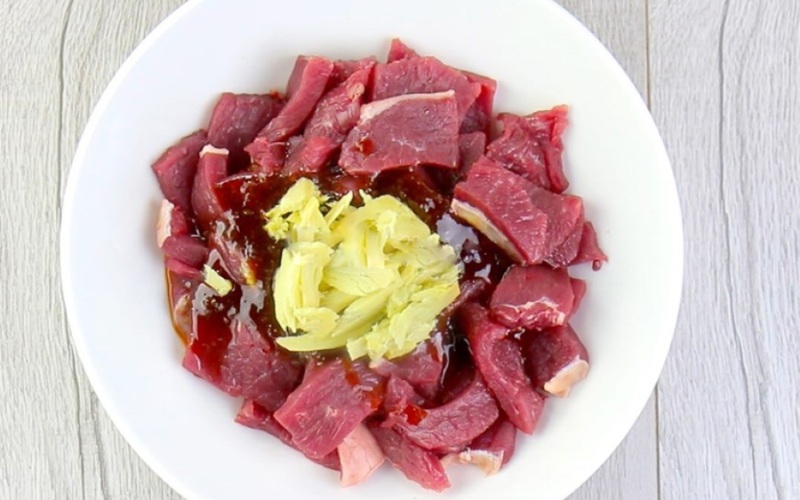 Ướp bắp bò kho gừng sả kiểu Bắc