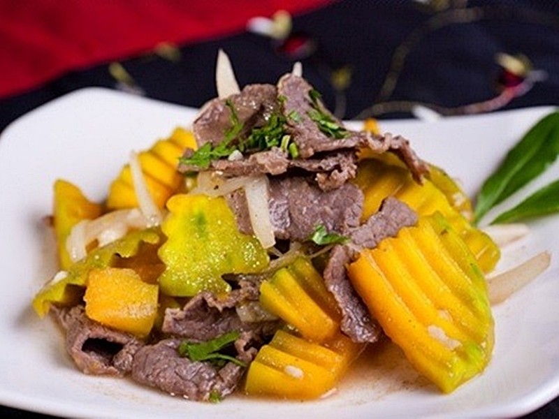 Khám phá cách làm bò xào bí đỏ bổ dưỡng