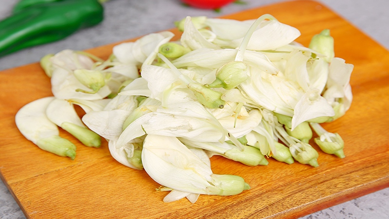 tách bỏ nhụy bông so đũa