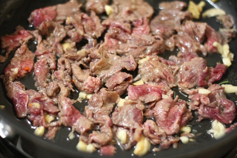 xào sơ thịt bò