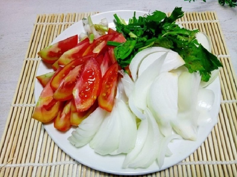 Sơ chế các nguyên liệu phụ