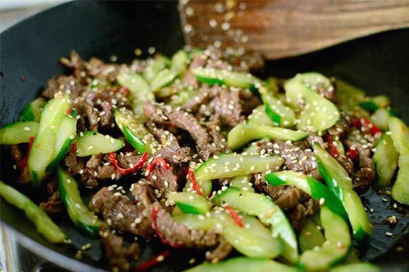 Những lưu ý khi làm món thịt bò xào dưa leo