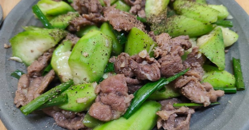 thịt bò xào mướp hương ngon ngọt chuẩn vị