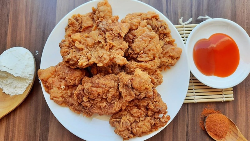 Món gà chiên giòn truyền thống