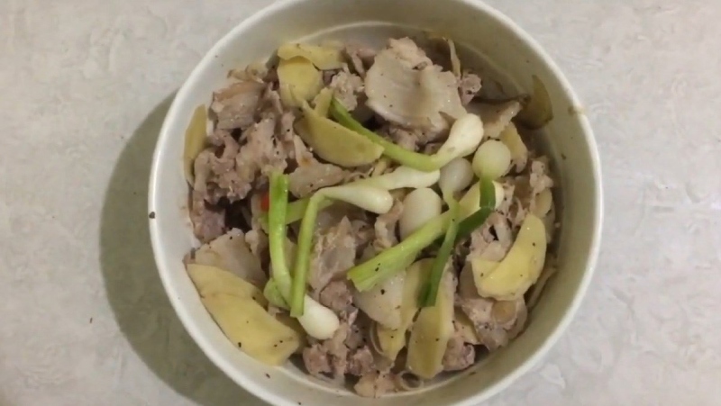 Món thịt heo hấp gừng thơm ngon