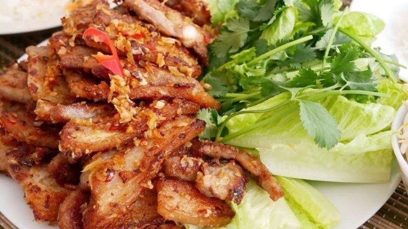 Thịt heo nướng giấy bạc vàng đều hấp dẫn