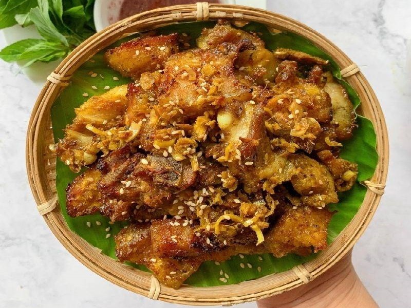 Thành phẩm món thịt heo nướng riềng bằng nồi chiên không dầu