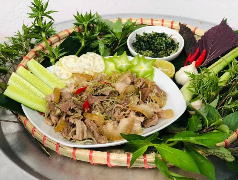 Thành phẩm heo rừng hấp sả gừng thơm ngon