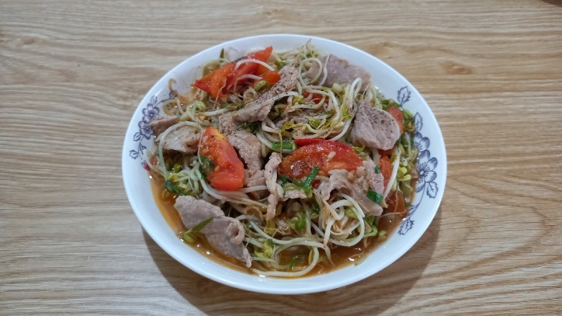 Món giá đỗ xào thịt thơm ngon