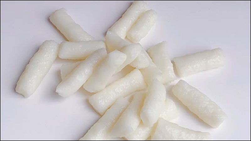 Bánh gạo đã được cắt thành khúc