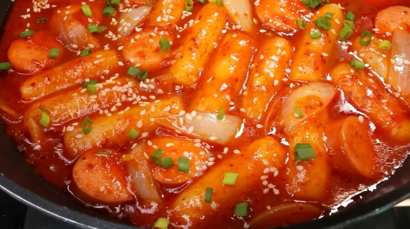 Nồi bánh gạo đậm vị