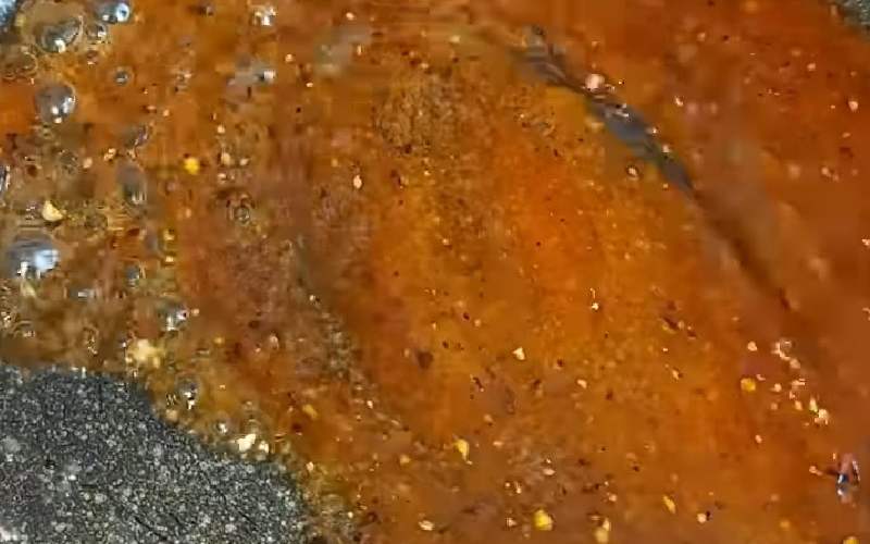 Pha chế nước sốt rim mặn ngọt