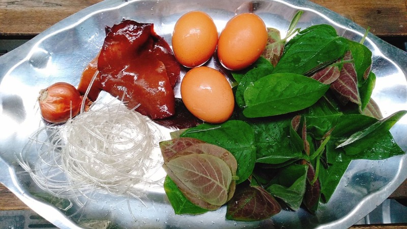 Trứng hấp lá mơ có nhiều lợi ích cho sức khỏe