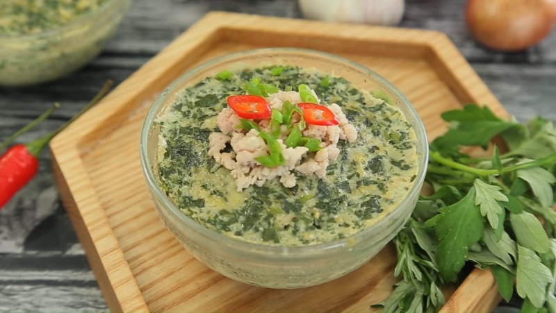 Trứng hấp rau ngải cứu với thịt băm