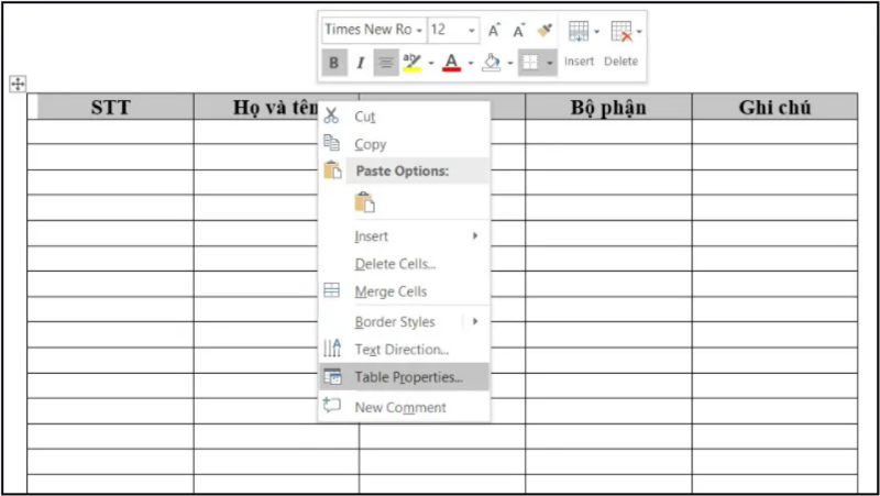 Chuột phải vào hàng tiêu đề bảng Word để mở menu tùy chọn