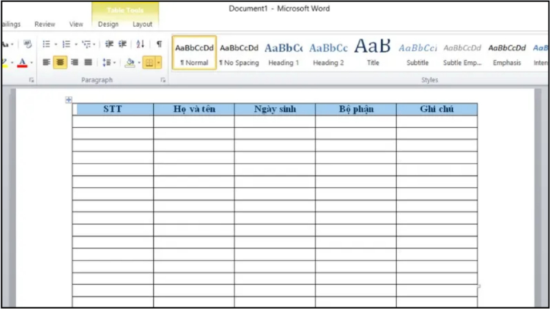 Giao diện Word với bảng có hàng tiêu đề