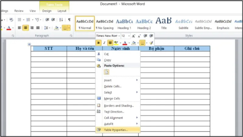 Chuột phải vào tiêu đề bảng để truy cập Table Properties