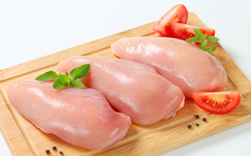 Mẹo chọn mua ức gà tươi ngon