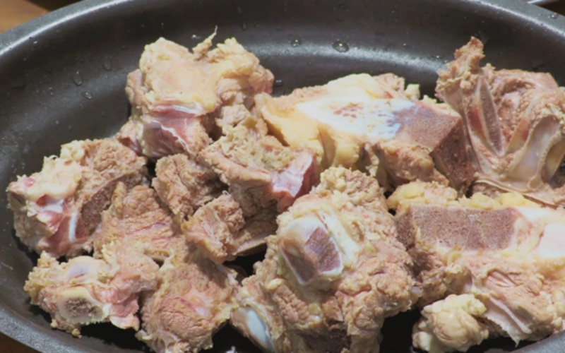 Sơ chế xương bò