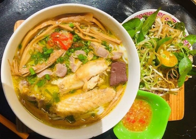 Tô bún gà nấm măng thơm ngon
